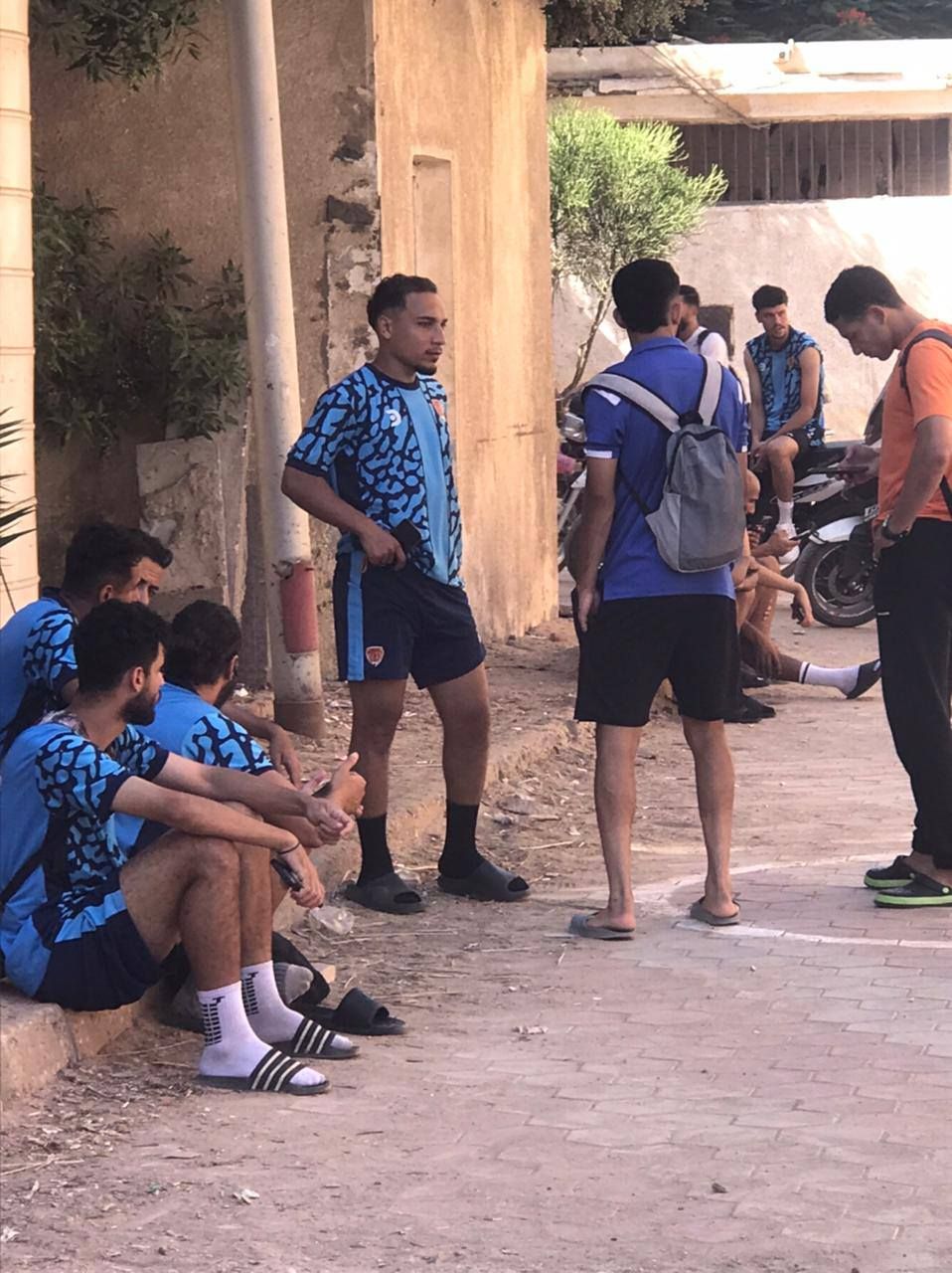 طرد فريق المنصورة من التدريب في الإستاد والمشرف العام يتهم الشباب والرياضة بالمؤامرة - الخليج الان