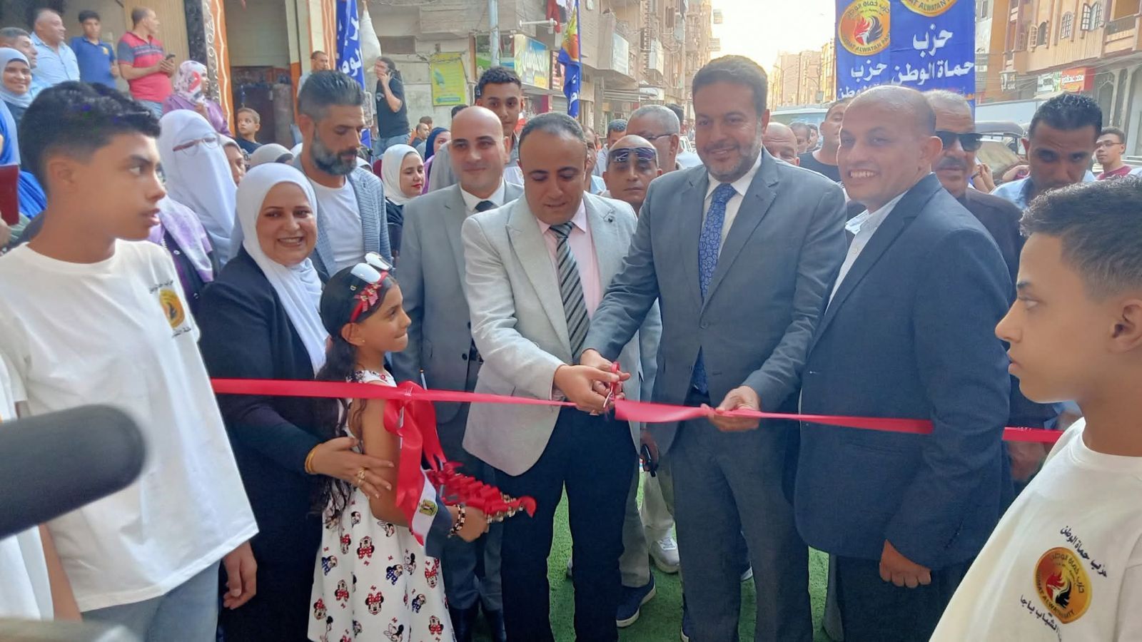 افتتاح معرض “أهلاً مدارس” بأجا لتوفير المستلزمات الدراسية بأسعار مخفضة - الخليج الان