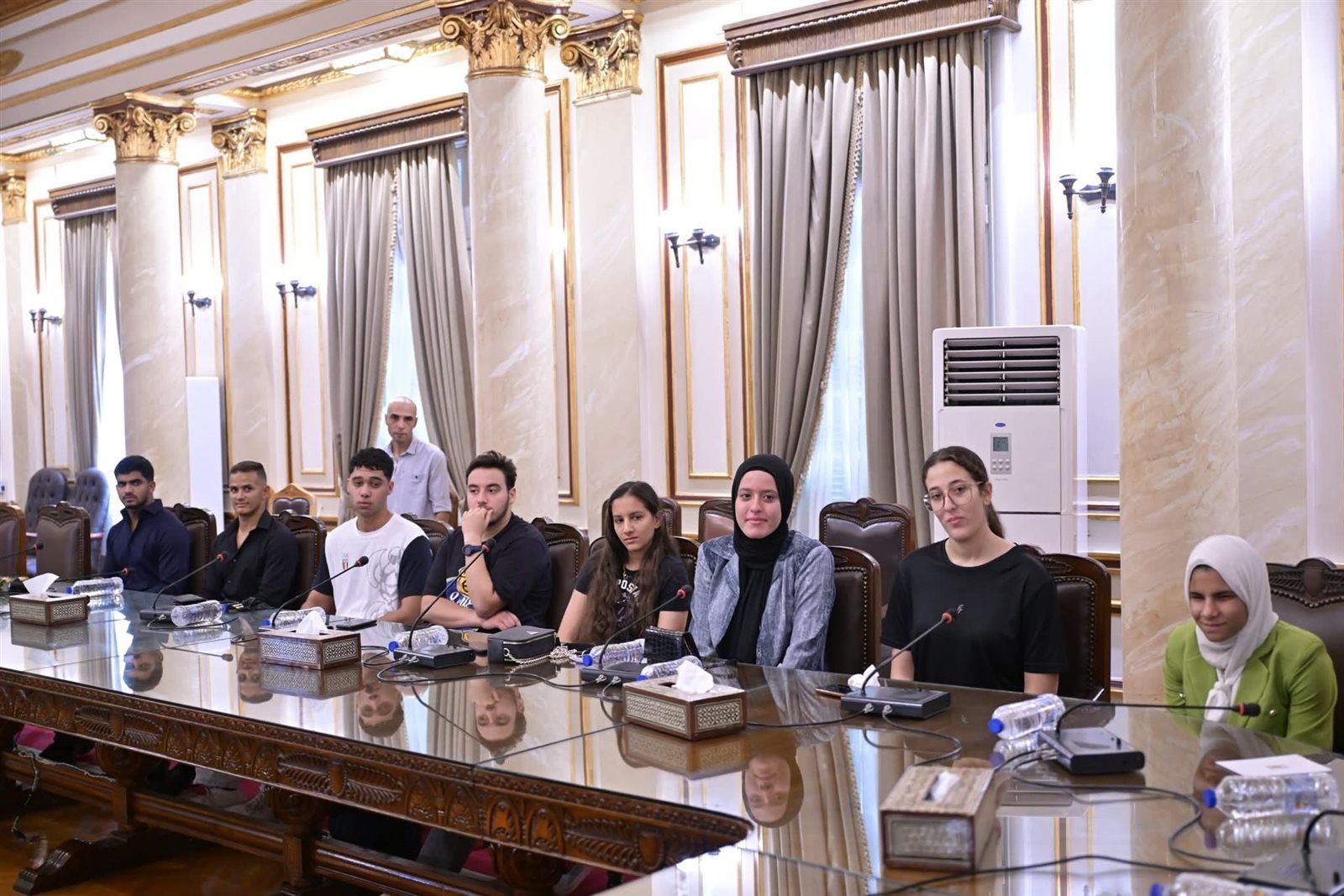 جامعة القاهرة تكرم 23 بطلًا رياضيًا من طلابها لفوزهم بمراكز متقدمة في البطولات الإفريقية والدولية - الخليج الان