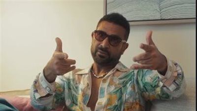 أحلى ليلة مع بعض.. أحمد سعد يروج لـ حفله الغنائي في لندن - الخليج الان