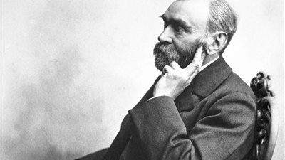 كنز تاريخي.. العثور على 10 براءات اختراع مفقودة لـ ألفريد نوبل - الخليج الان