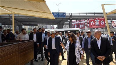 رئيس الوزراء يتابع الموقف التنفيذي لأعمال مشروع تطوير سوق العتبة بوسط القاهرة - الخليج الان