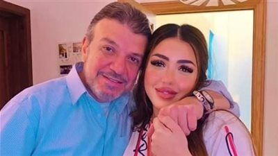 أحمد سلامة عن لقب أبو البنات: بعتز بيه وبعشق بناتي لدرجة مفيش بعدها - الخليج الان