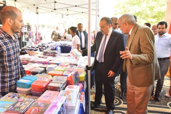 محافظ أسيوط يفتتح معرض أهلاً مدارس بتخفيضات تصل إلى 40 % - الخليج الان