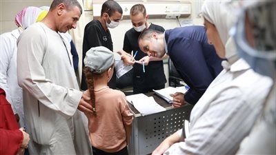 نائب وزير الصحة يتفقد المنشآت الصحية بمركز ملوي بالمنيا لتعزيز جودة الخدمات - الخليج الان