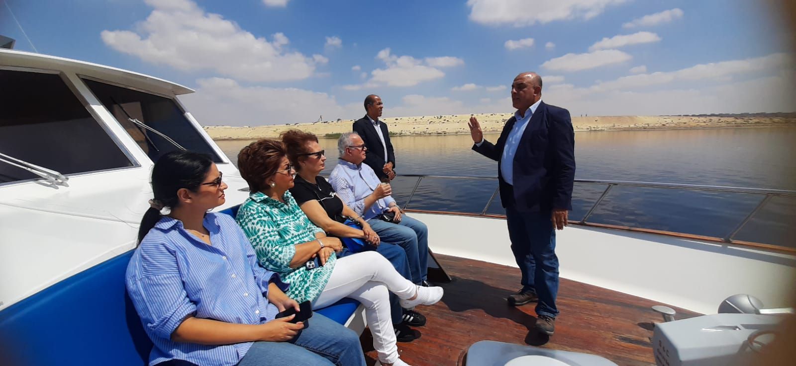 جولة سياحية للسفير محمد العرابي بالإسماعيلية قبل ندوته الثقافية - الخليج الان