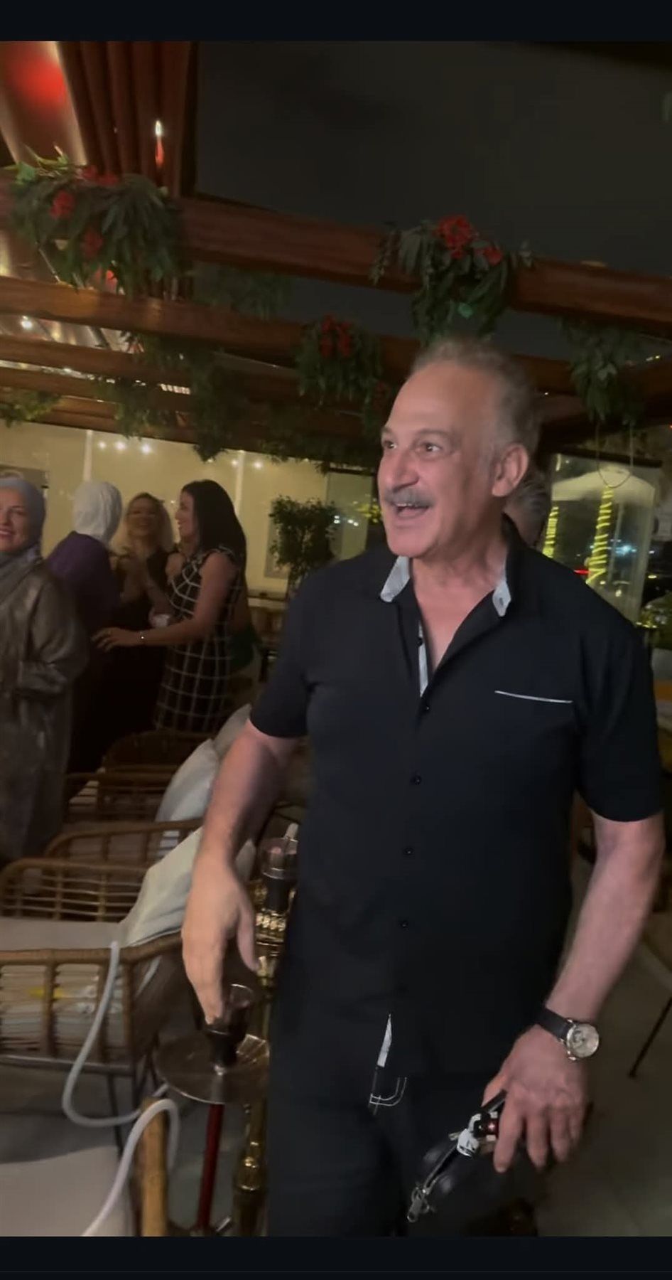 بحضور بوسي شلبي ومفيدة.. أول ظهور للمخرج عمر زهران بعد خروجه من السجن - الخليج الان