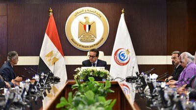 وزير الصحة يلتقي رئيس مؤسسة شباب القادة لمناقشة تأهيل طلاب المدارس للقيادة - الخليج الان