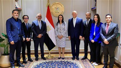 وزيرة التضامن تلتقي ممثل البنك الدولي لبحث تطوير دعم «تكافل وكرامة» - الخليج الان