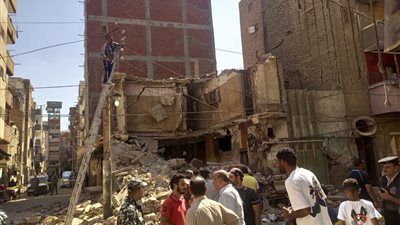 انهيار منزل قديم مكون من طابقين بالغربية - الخليج الان