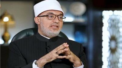 ما حكم لصق أوراق الأذكار في الأماكن العامة؟.. د. نظير عياد يجيب - الخليج الان