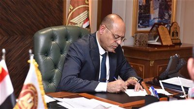 وزير العمل يوجه بالتحقيق في واقعة وفاة رضيعة داخل مصنع نسيج بالإسكندرية - الخليج الان