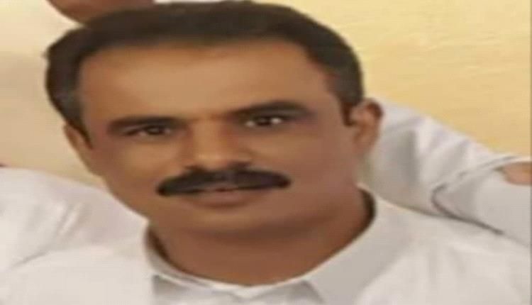 الشيخ بلعرب يتبرع بجائزة نقدية للمناضل أبو موسى نظير أدواره بمديرية رضوم