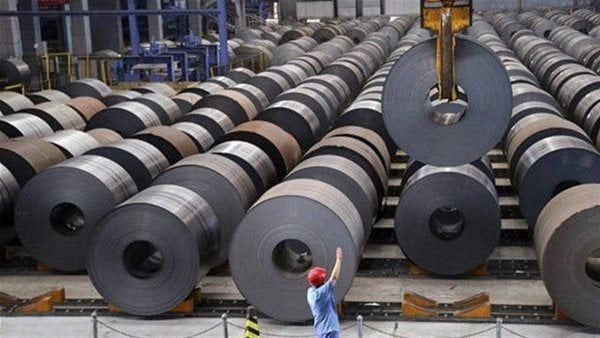 تهدر 550 مليون دولار.. مصادر: الواردات الضخمة من مسطحات الصلب تهدد الاستثمارات المحلية