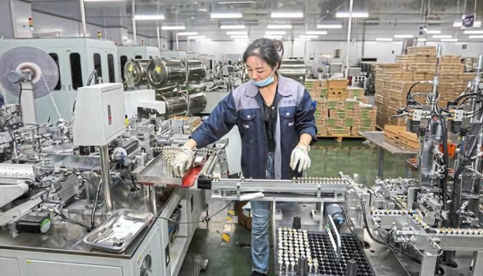 صدمة أغسطس.. الاقتصاد الصيني يتراجع ويثير مخاوف بشأن النمو العالمي