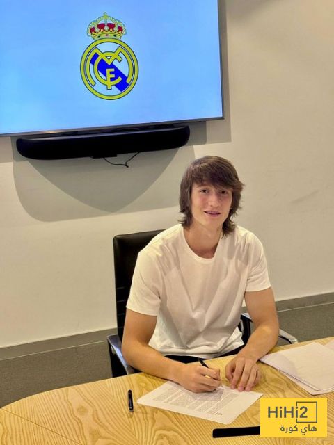 رسميا .. خوان مارتينيز يجدد عقده مع ريال مدريد