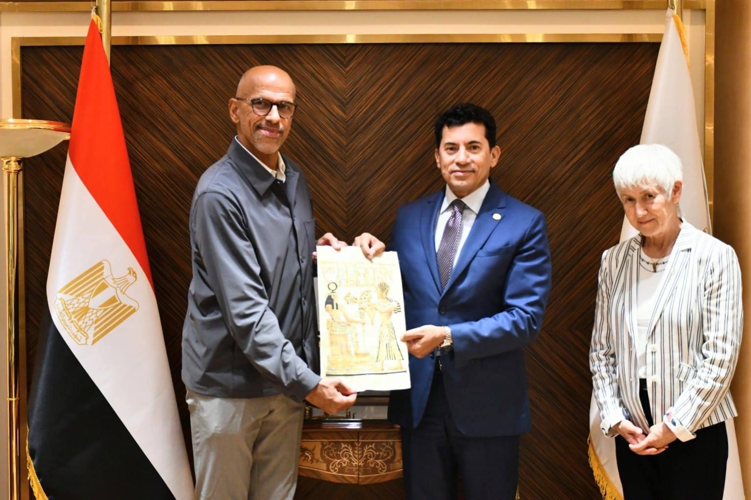 بالصور.. أشرف صبحي وزير الرياضة يلتقي رئيس الاتحاد الدولي للاسكواش - الخليج الان