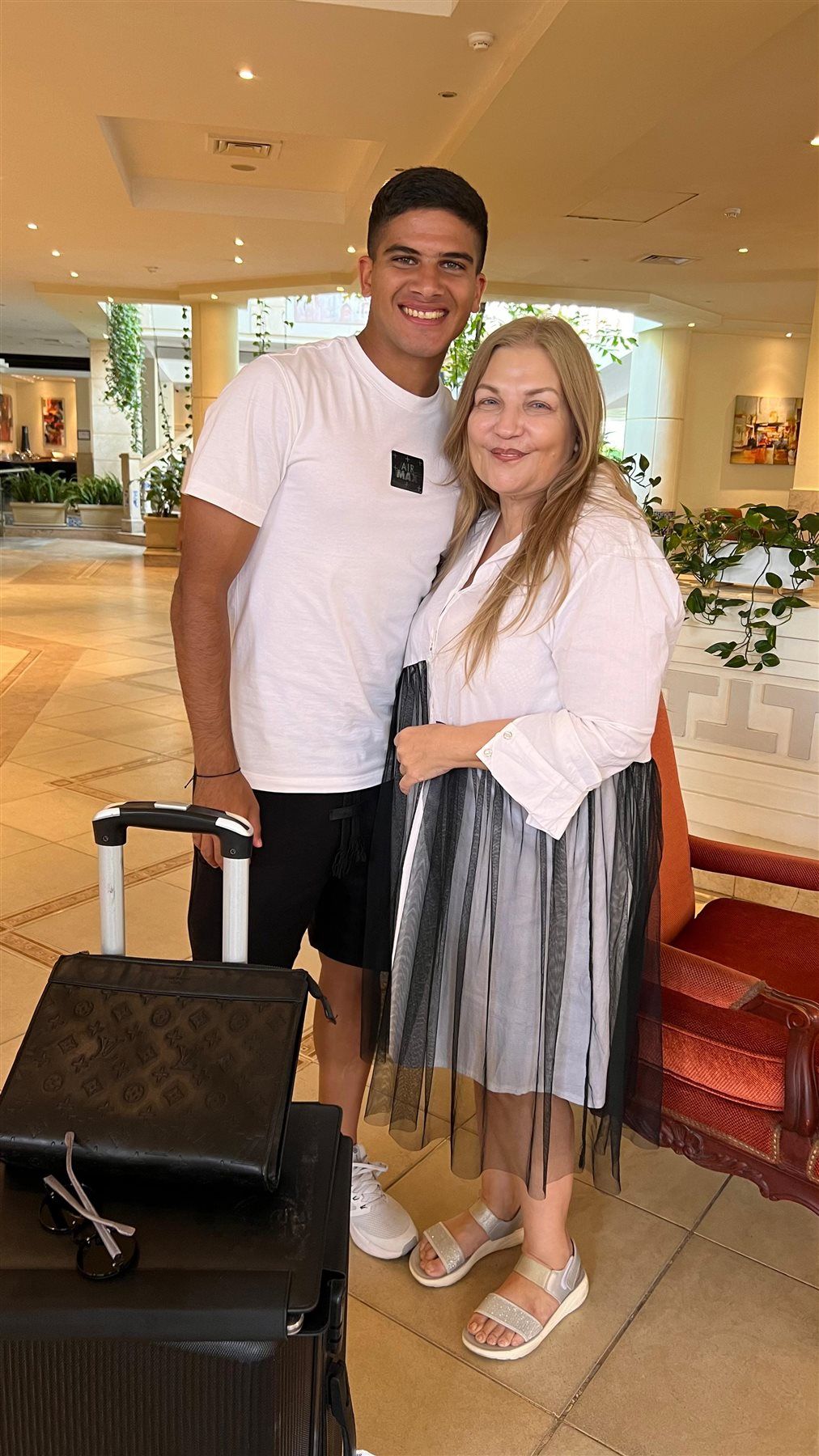 من عائلة فنية..كريم أسامة ظهير أيمن فريق الضبعة يكشف سر ظهوره في مسلسل أزمة ثقة - الخليج الان