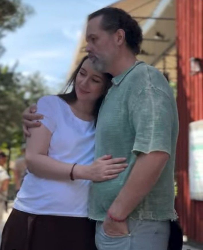 محمد محمود عبد العزيز لزوجته في عيد ميلادها: أنت مصدر قوتي في وقت ضعفي - الخليج الان