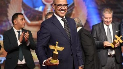 عن دوره في قلبي ومفتاحه.. أول تعليق من أشرف عبد الباقي على تكريمه في مهرجان همسة للآداب - الخليج الان