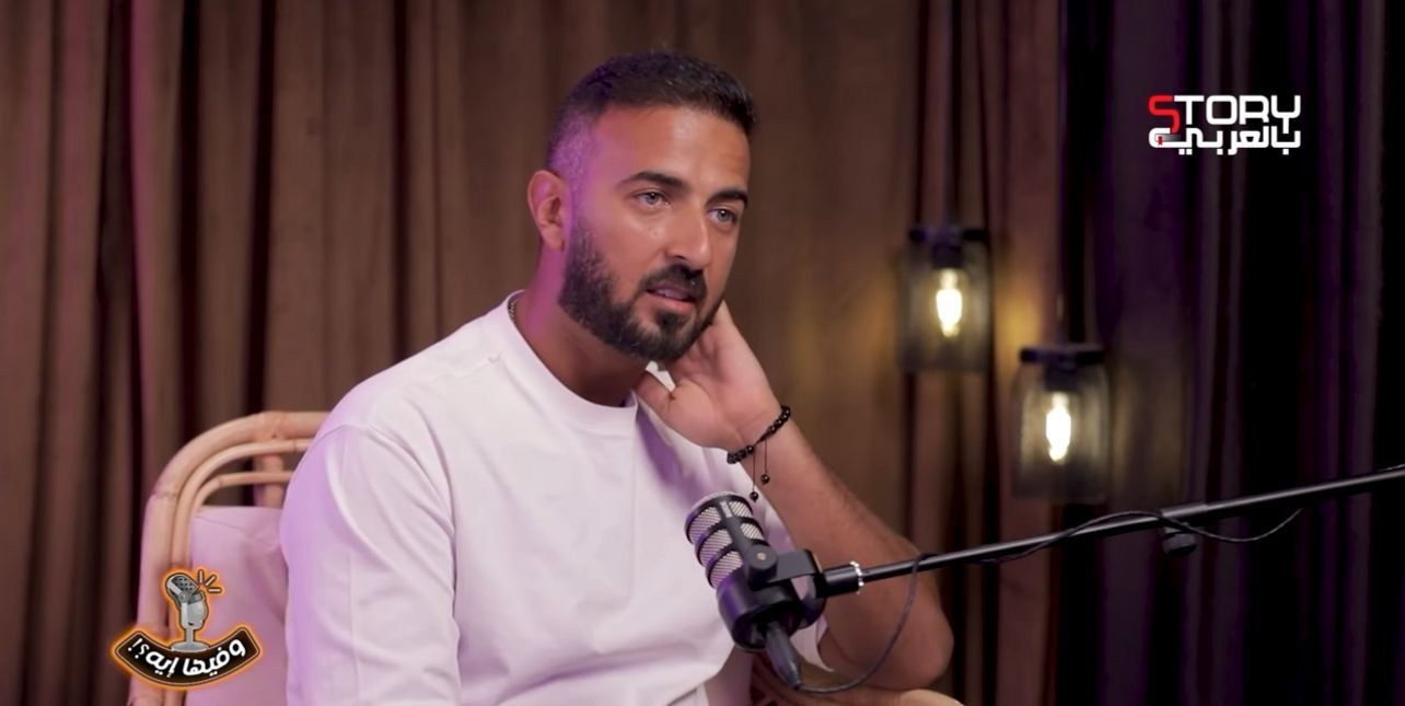 محمد مهران: نفسي مشهد وفاة والدي يتمسح من حياتي وعقلي ابتدى مؤخرا ينسى حاجات - الخليج الان