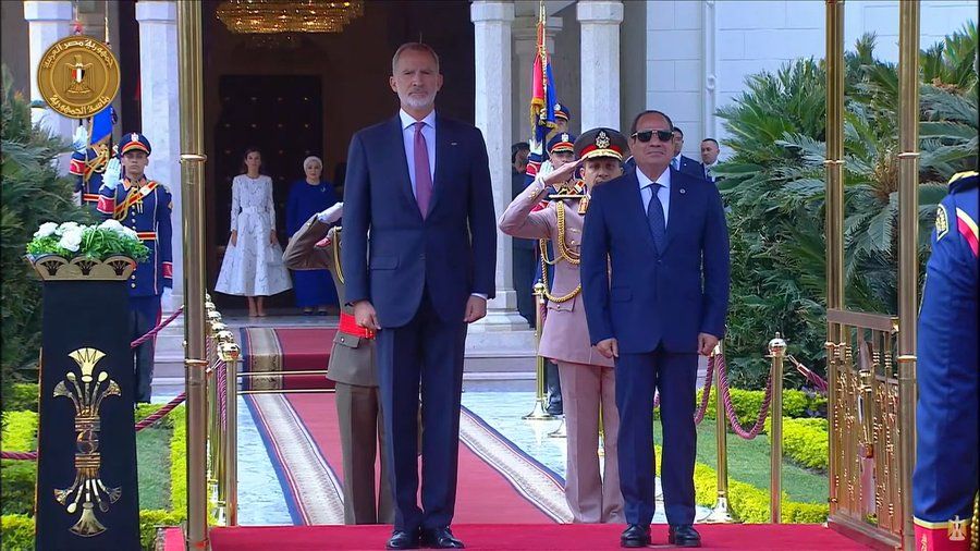 الرئيس السيسي وملك إسبانيا: حلول سياسية لحفظ سيادة الدول ورفض تهجير الفلسطينيين - الخليج الان