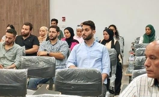 وكيل وزارة الصحة بالبحر الأحمر يترأس دورة تثقيفية حول أخلاقيات مهنة طب الأسنان - الخليج الان