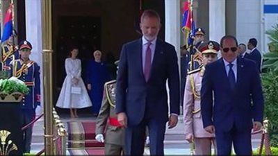 «استقبال تاريخي بالاتحادية».. الرئيس السيسي وملك إسبانيا يبحثان تعزيز التبادل التجاري والتعاون في النقل - الخليج الان