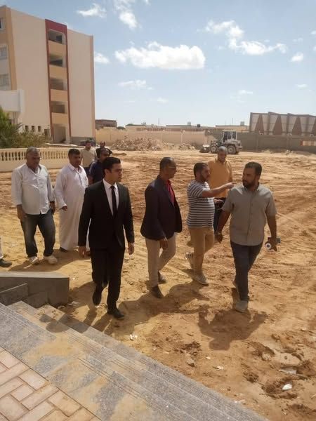 نائب محافظ مطروح يتفقد أعمال صيانة المدارس بمدينة مرسى مطروح - الخليج الان