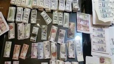 ضربة لمافيا الدولار.. ضبط 12 مليون قيمة الإتجار في العملات الأجنبية - الخليج الان