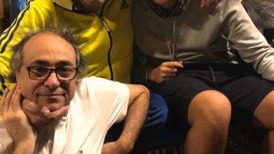 بعد غياب طويل.. اكرم السعدني يشارك أحدث ظهور لـ عادل إمام - الخليج الان