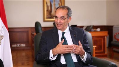 وزير الاتصالات: استراتيجية الذكاء الاصطناعي الأولى ساهمت في تقدم مصر 46 مركزاً عالمياً - الخليج الان