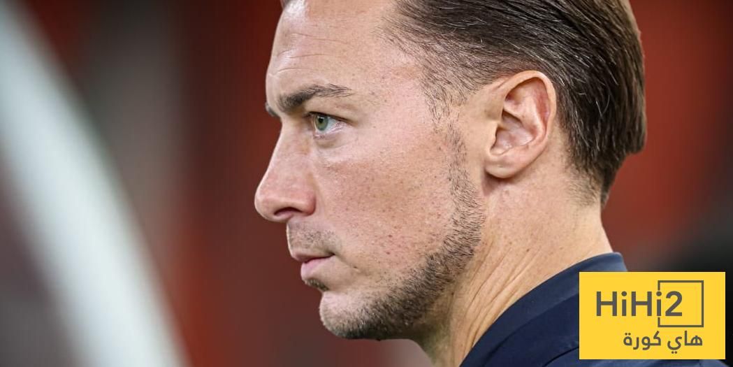 قبل الهلال .. انتقاد حاد ليايسله!