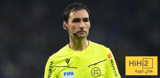 سجل دي بورغوس حكم مباراة برشلونة القادمة