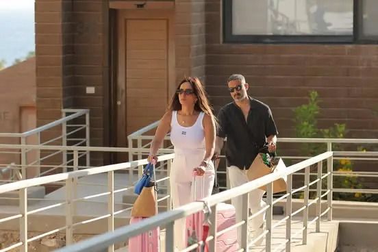 بعد تصدره التريند.. كل ما تريد معرفته عن مسلسل ورد وشيكولاتة - الخليج الان