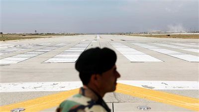 «زعيم البيت الأبيض يحذر طالبان».. لماذا يريد ترامب قاعدة باغرام الجوية في أفغانستان؟ - الخليج الان