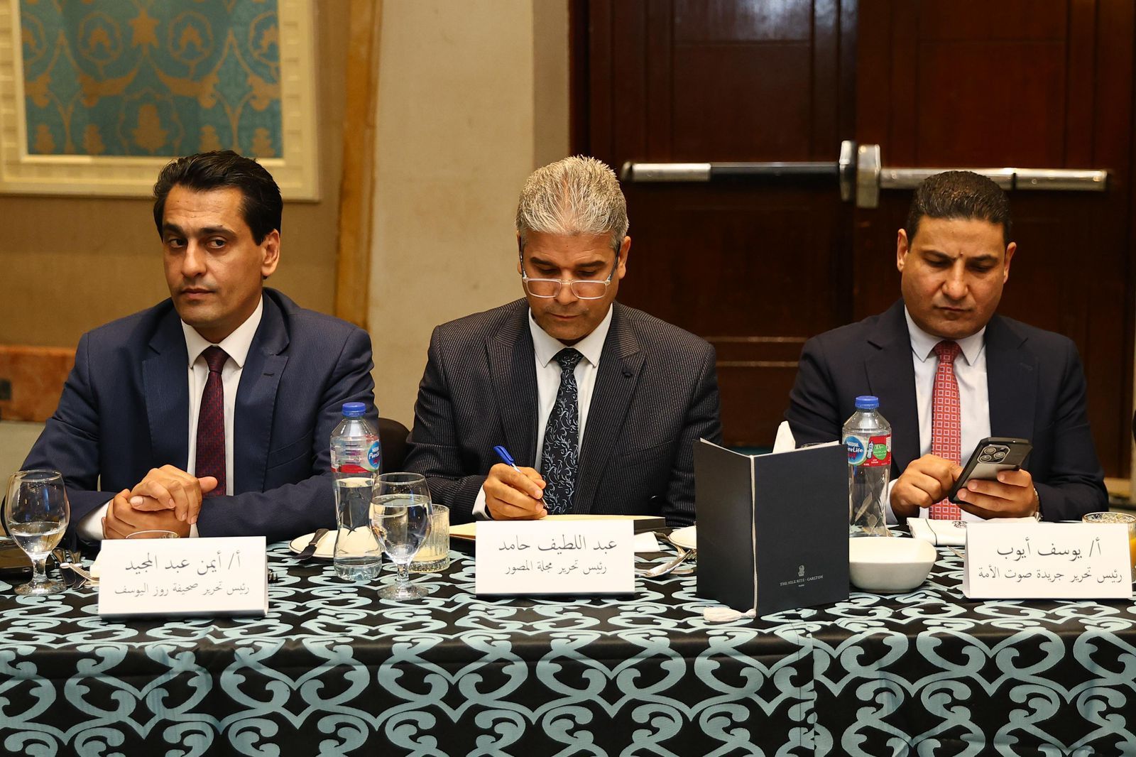 وزيرة التخطيط والتعاون الدولي تعد لقاءً موسعًا مع رؤساء تحرير الصحف والمواقع الإخبارية وعدد من الكُتّاب في إطار الحوار المجتمعي - الخليج الان