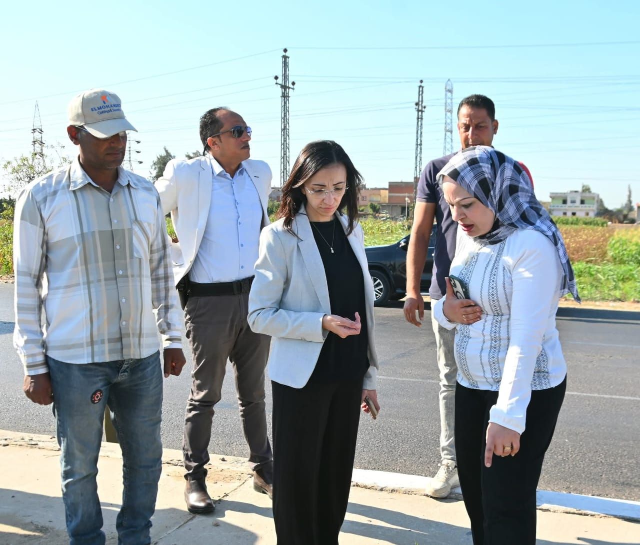 انطلاقة قوية لأعمال تطوير وتجميل الطريق الزراعي السريع بكفر الدوار - الخليج الان