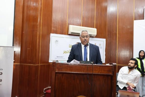 حملة لرفع الإشغالات ومراجعة تراخيص المحلات والأنشطة التجارية بشمال الغردقة - الخليج الان