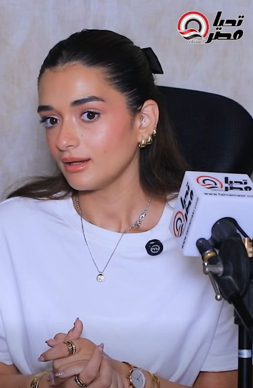 ملك زاهر: لو شوفت راجل بيضرب مراته في الشارع ببقى عايزة أتخانق معاه ونفسي في قانون يحبس الرجالة دي - الخليج الان