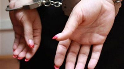 مافيا العقاقير الممنوعة.. حبس صيدلانية الفيوم 15 يومًا على ذمة التحقيقات - الخليج الان