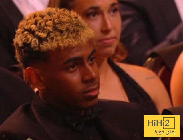 صور.. رد فعل رافينيا ولامين على تتويج ديمبلي بالكرة الذهبية