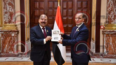 النائب ميشيل الجمل بعد استلام كارنية الشيوخ : بداية لمسؤولية وطنية والعمل من أجل خدمة الوطن والمواطنين - الخليج الان