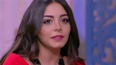 بعد عودتها لطليقها.. إلهام عبد البديع تعلن اعتزالها الفن - الخليج الان