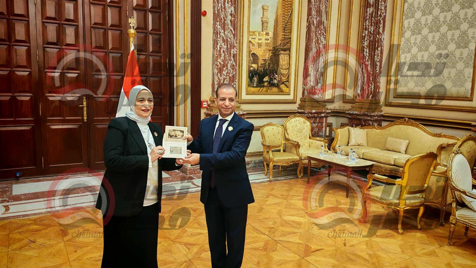 نائبة مستقبل وطن منى الخشاب تتسلم كارنيه عضوية مجلس الشيوخ 2025..صور - الخليج الان