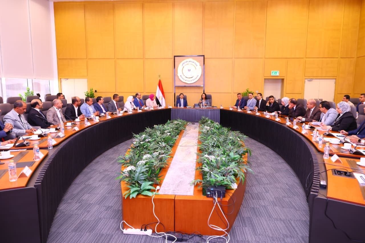 وزيرا التضامن والشباب يعقدان لقاءً موسعًا بنموذج محاكاة مجلس الشيوخ - الخليج الان