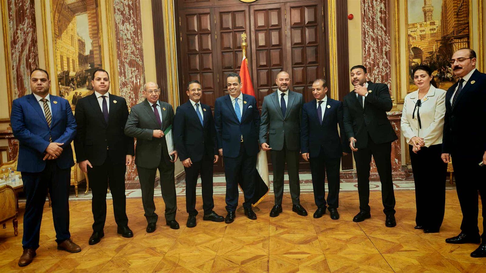 احتفاء خاص بالنائب أحمد دياب أثناء استلامه كارنيه عضوية مجلس الشيوخ 2025 ..صور - الخليج الان