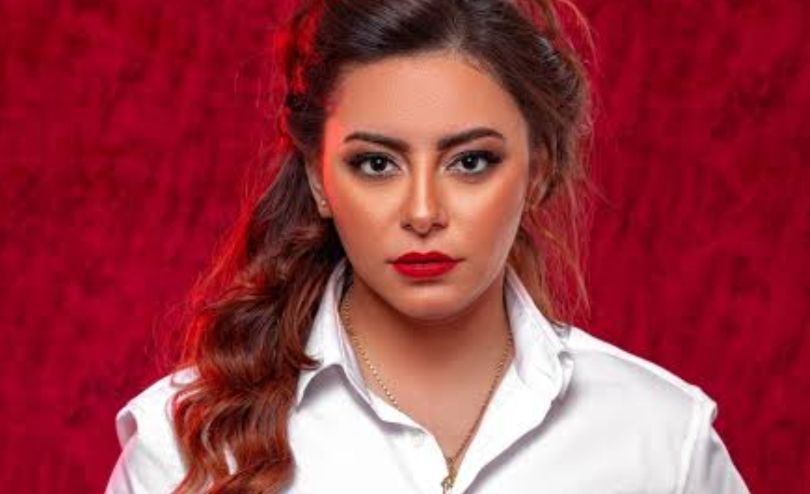 خاص| إلهام عبد البديع: أنا معتزلتش الفن.. الصفحات مسروقة وهاخد إجراءات قانونية - الخليج الان