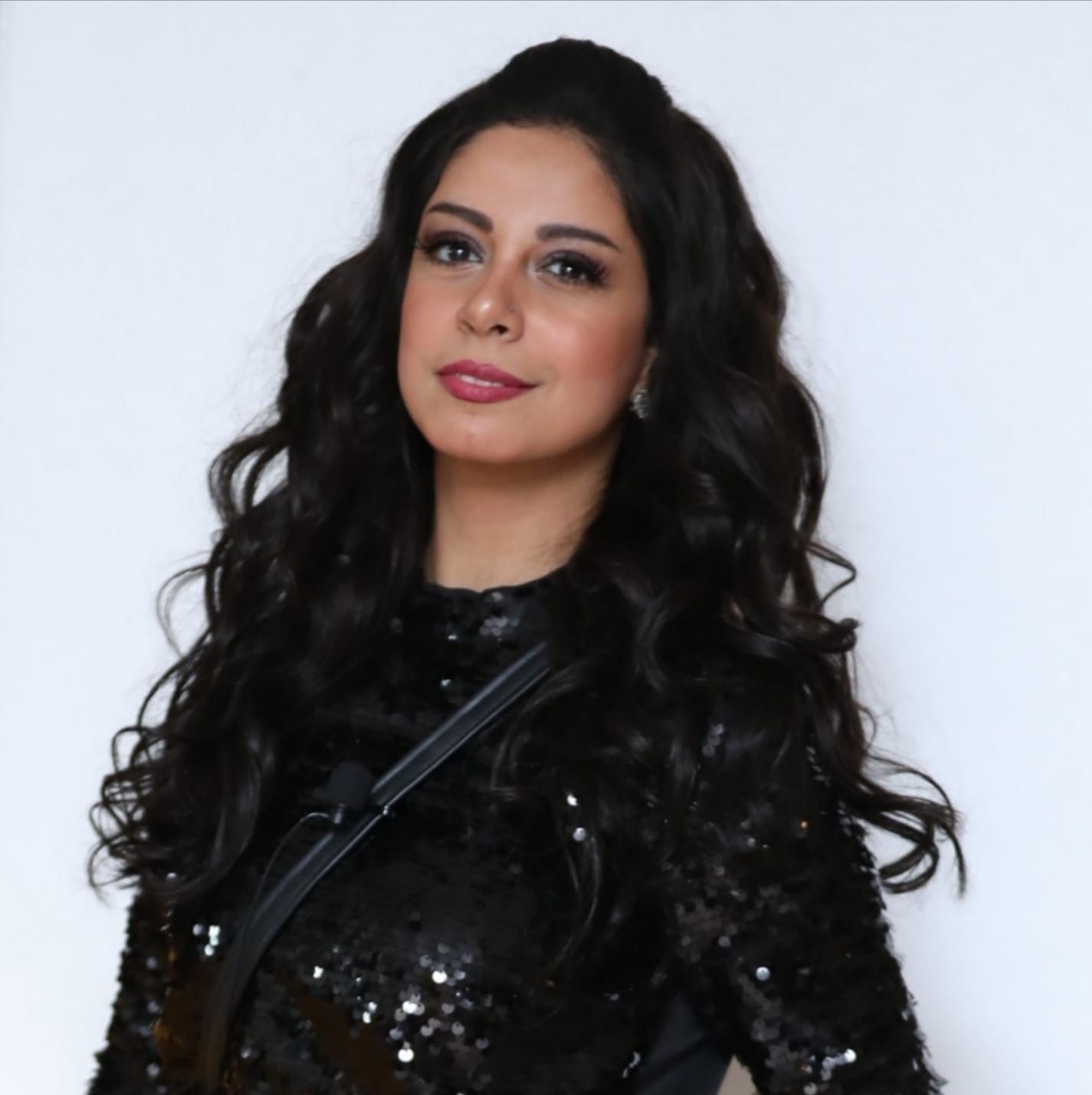 ياسمين رحمي: ممكن أخلي جوزي يغسلي رجلي بمية وملح.. فين المشكلة؟ - الخليج الان