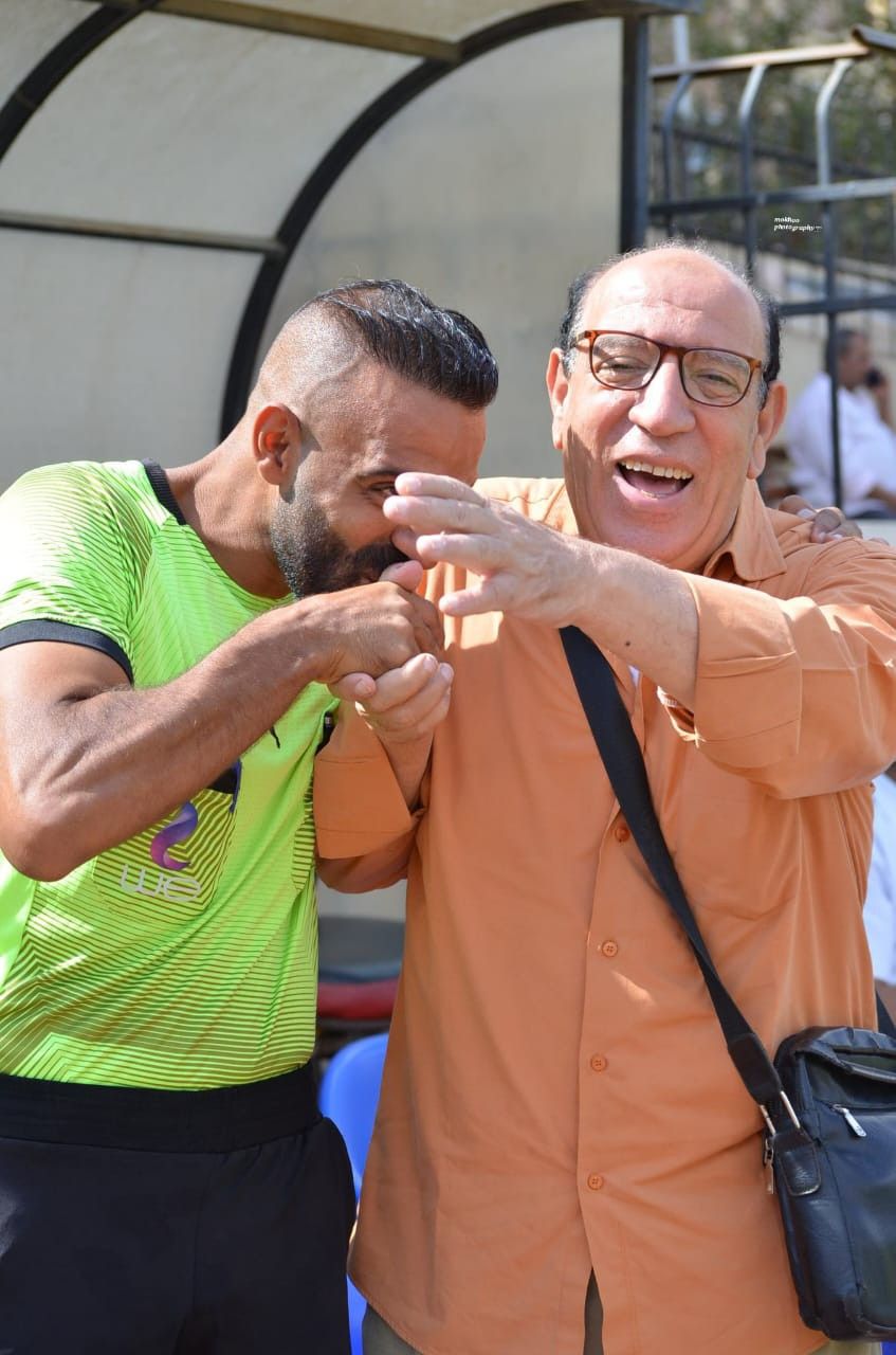 يعتبره "var"بشري في المدرجات..قصة الحكم حسام عطوة ووالده في ملاعب القسم الثاني - الخليج الان